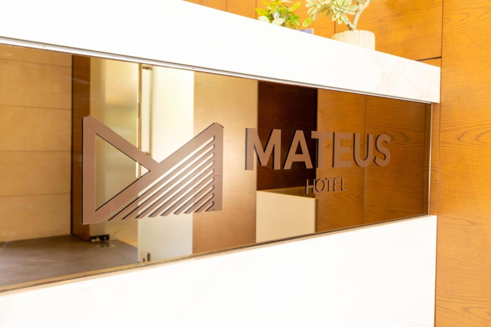 Mateus Hotel & Pool Jounieh Exterior photo