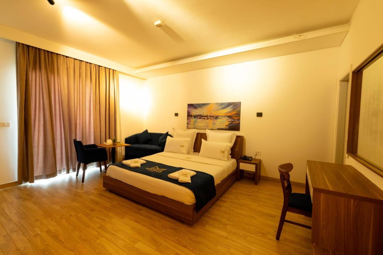 Mateus Hotel & Pool Jounieh Exterior photo